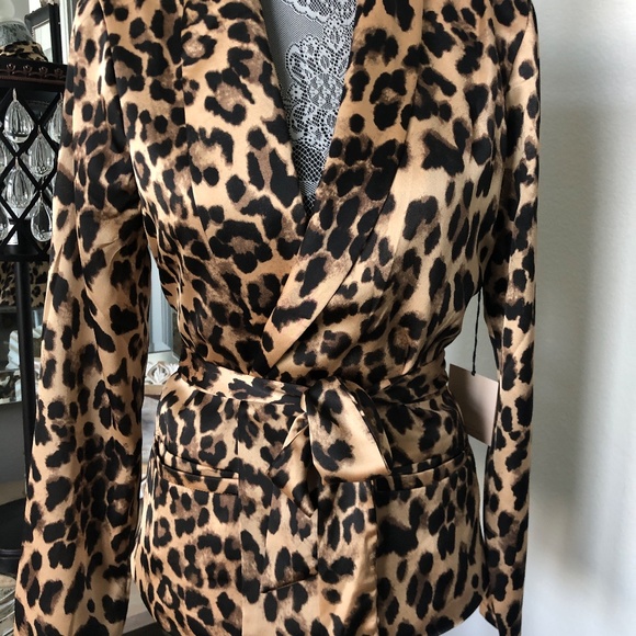 NWT Super Down satin Leopard print belted wrap jacket Sz M (slight flaw) - Picture 2 of 10